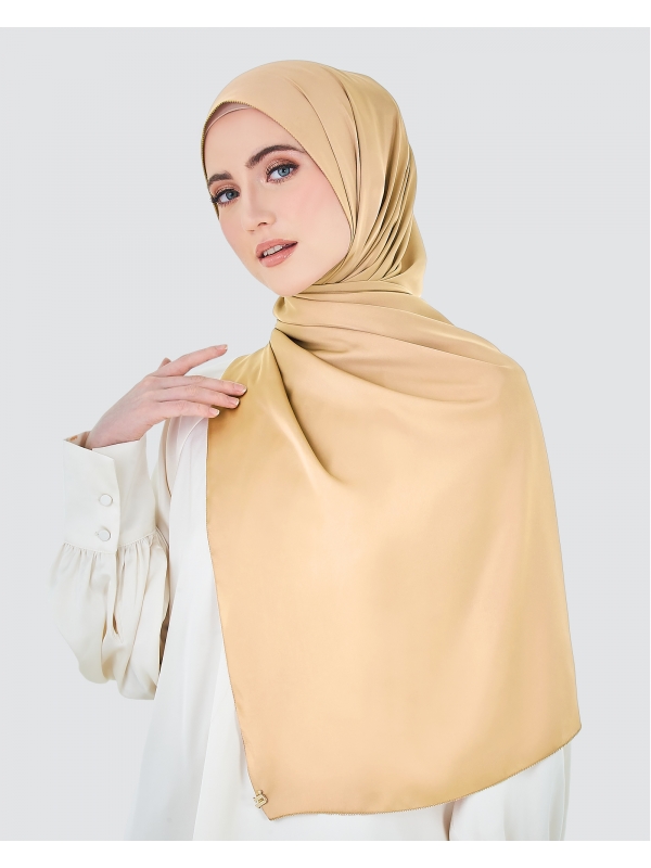 EILA SATIN SHAWL - TOASTED ALMOND