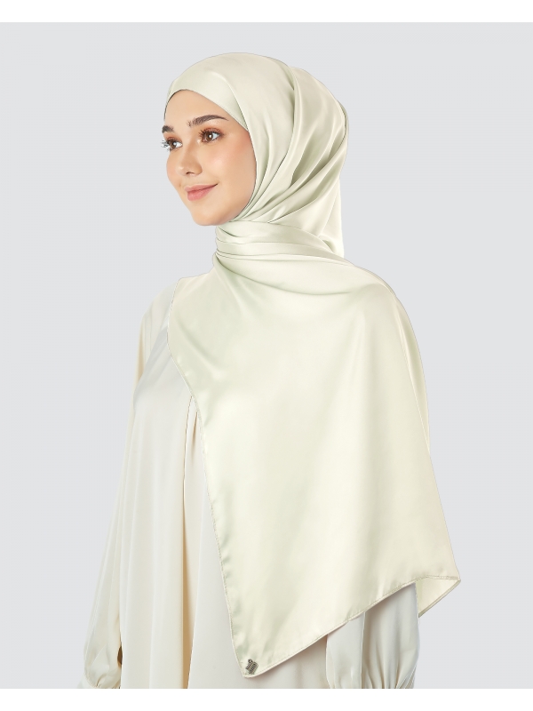 SWARA SATIN SHAWL - SNOW