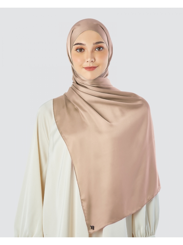 SWARA SATIN SHAWL - BROWN SUGAR