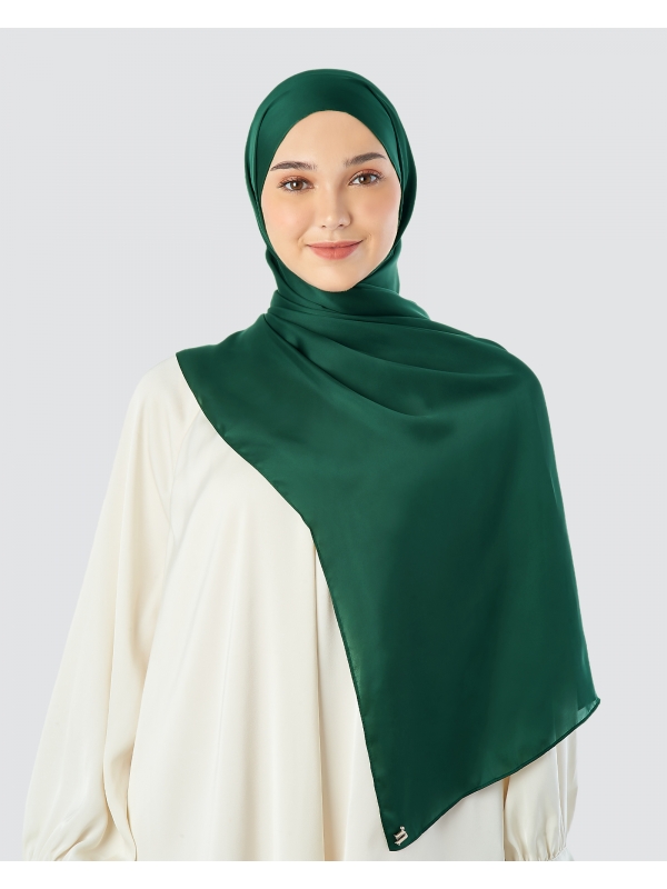 SWARA SATIN SHAWL - PINE GREEN