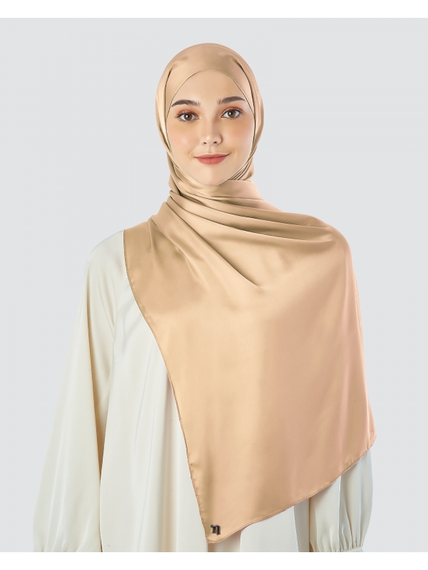 SWARA SATIN SHAWL - TOASTED ALMOND