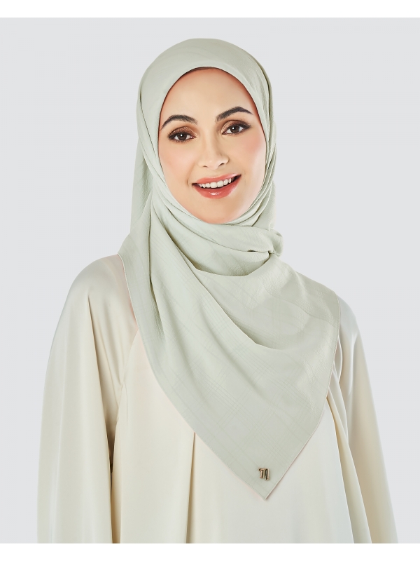 X-PRESS TEXTURED CHIFFON SQUARE - LIGHT GREY