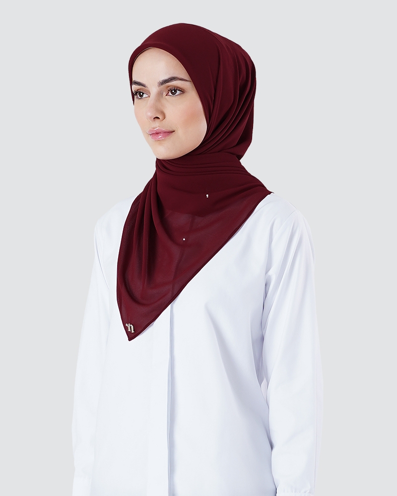 BRYA SQUARE - DARKEST RED-PINK