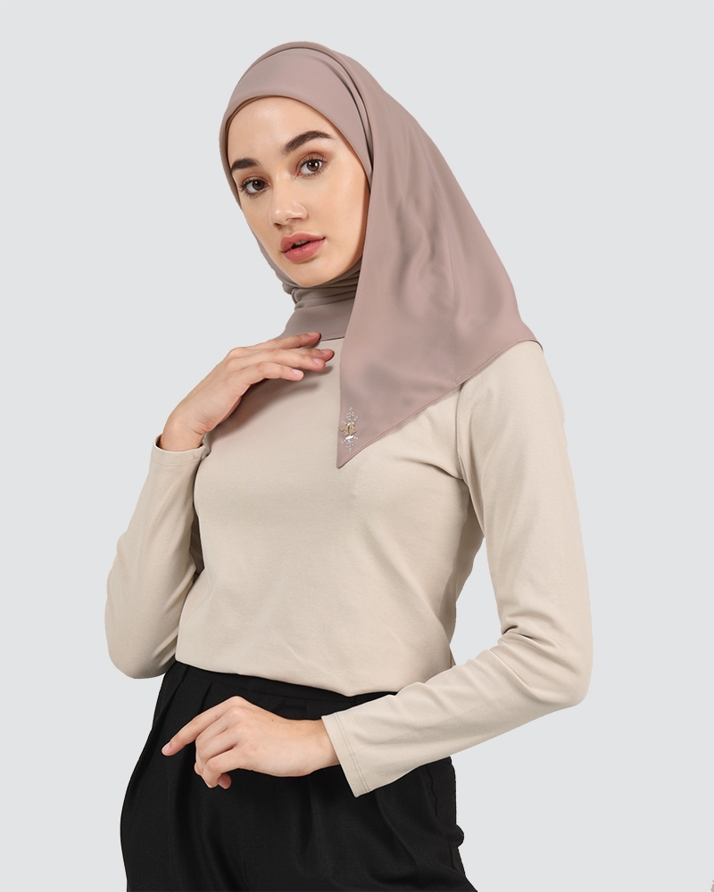 DELIKA - DUSTY RED-ORANGE