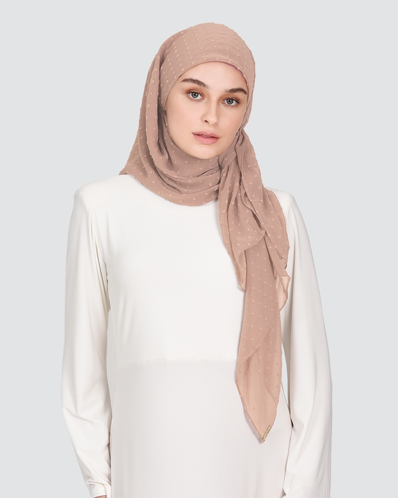 FIONA - MEDIUM DUSTY WARM ALMOND