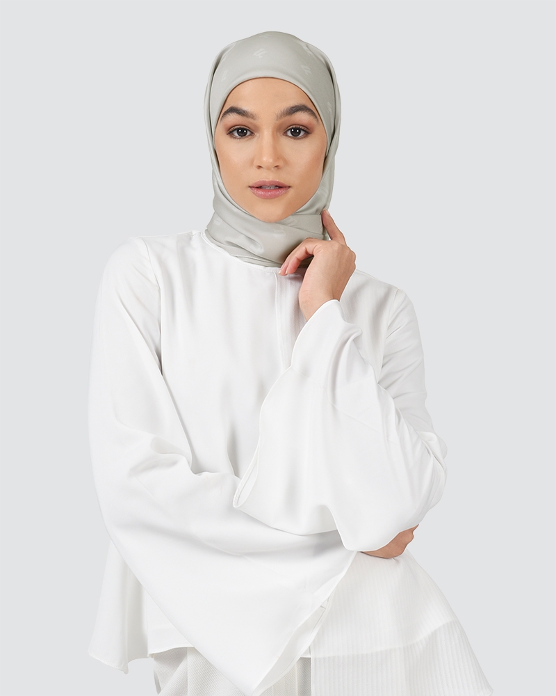 GO FAR MODA - DUSTY GREY CLAY (SQUARE)