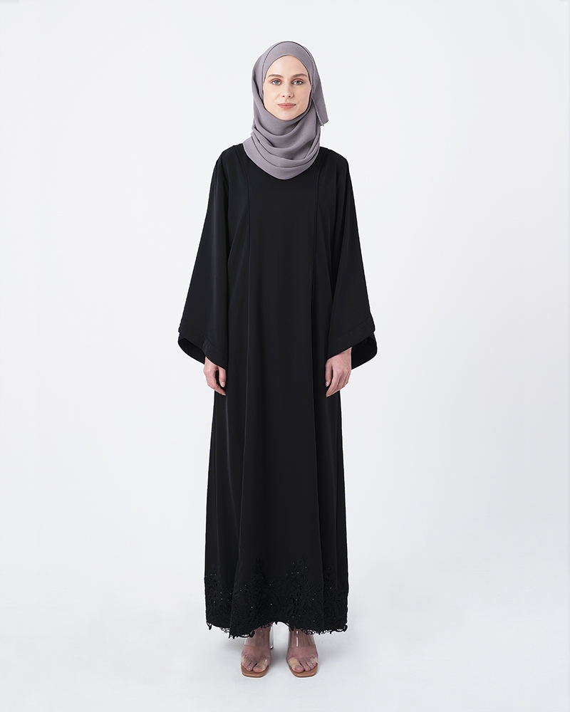 CURVE COLLAR SILK ABAYA