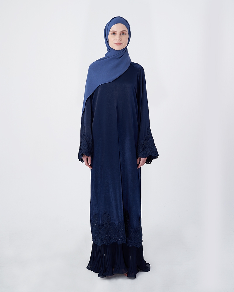 PLEATED LACE ABAYA