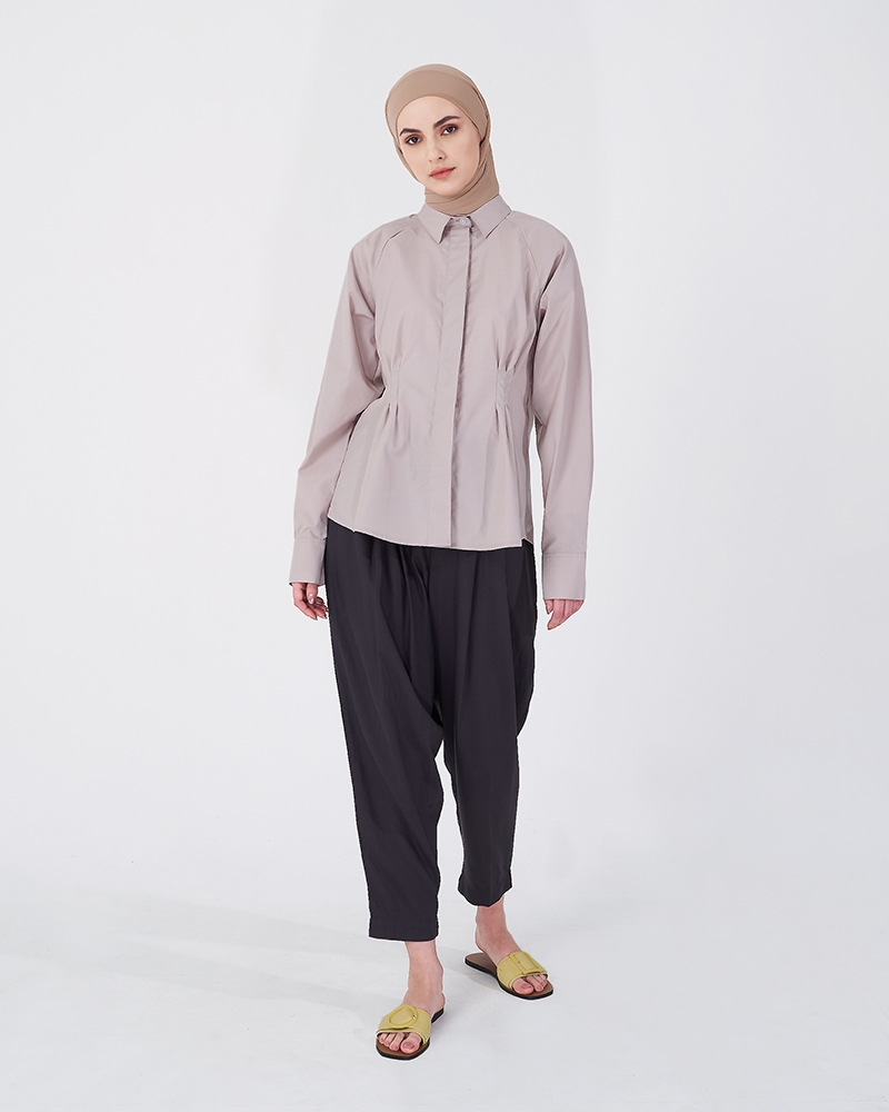 PLEATED SHIRT CREAMY OAK