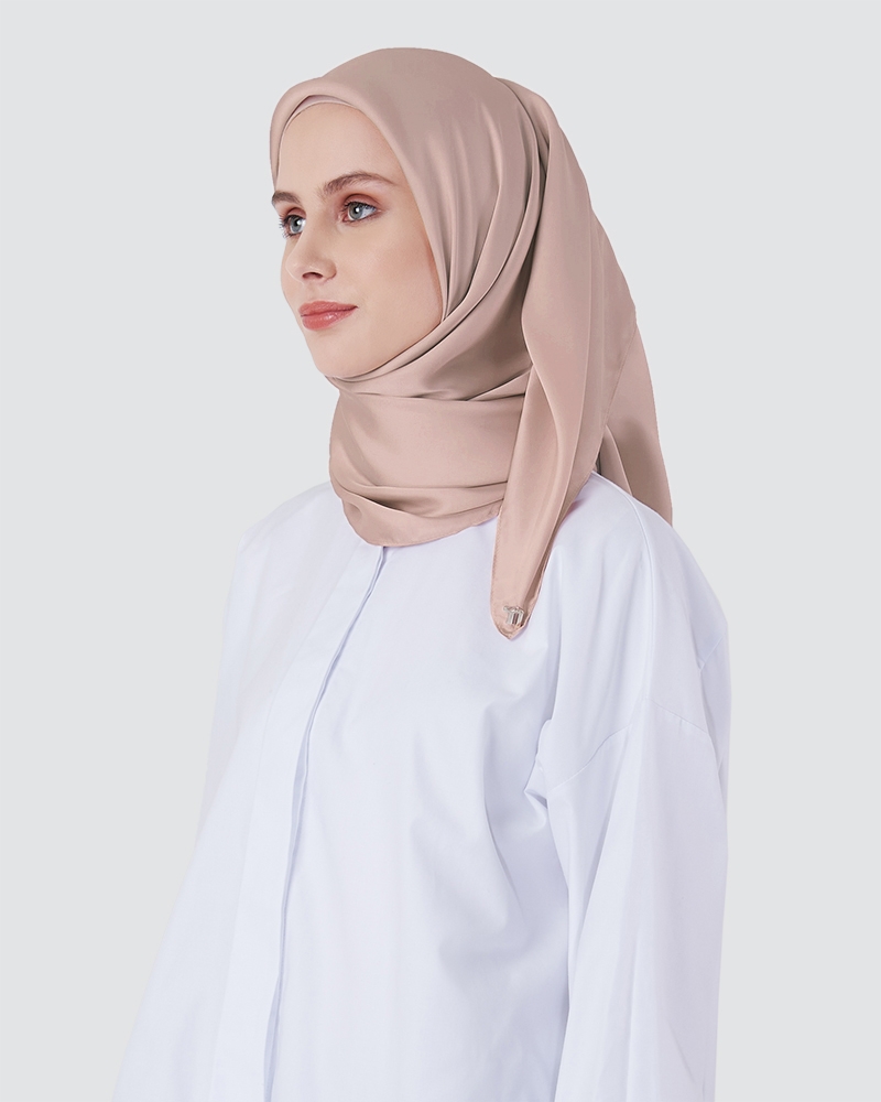 SWARA  SATIN SQUARE - ROSE CLOUD
