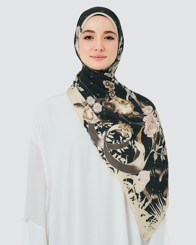 DISNEY X NAELOFAR - ALICE IN WONDERLAND SHAWL - BLACK