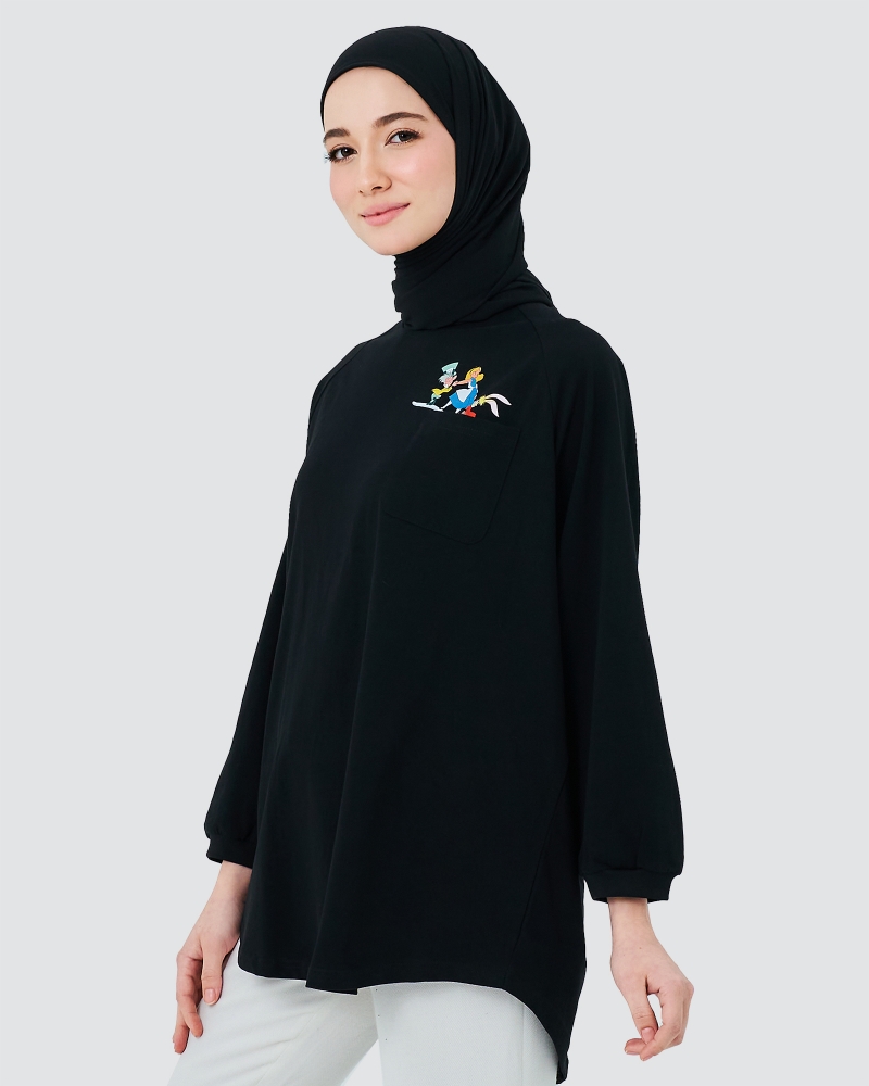 DISNEY X NAELOFAR - ALICE IN WONDERLAND MAD HATTER TOP