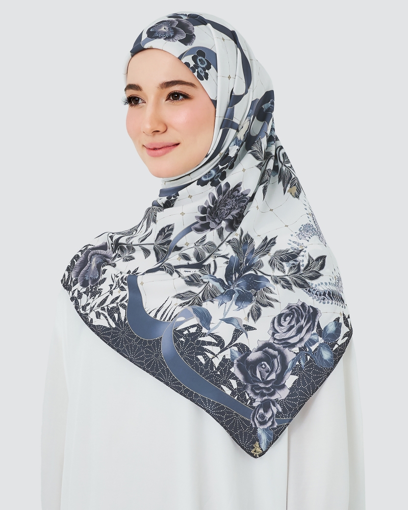 DISNEY X NAELOFAR - ALICE IN WONDERLAND SQUARE - IVORY BLUE