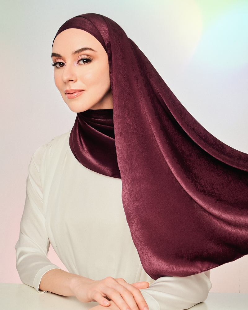 ASHA SATIN SHAWL - BURGUNDY