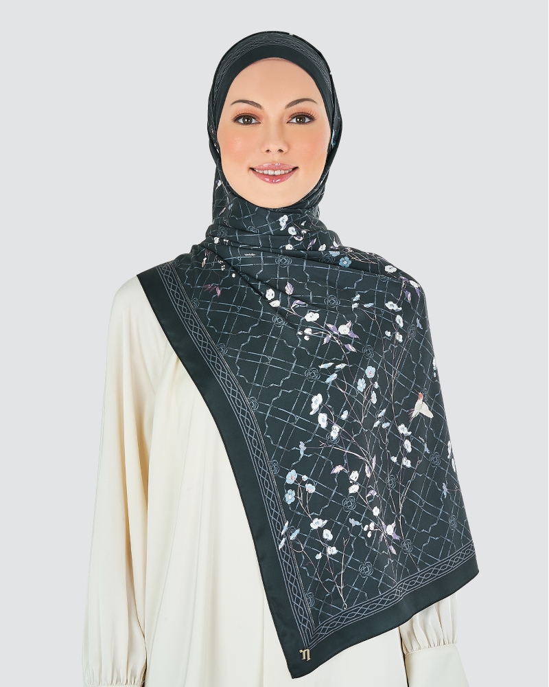 BAMBOO TRELLIS SATIN SHAWL - NAVY BLUE