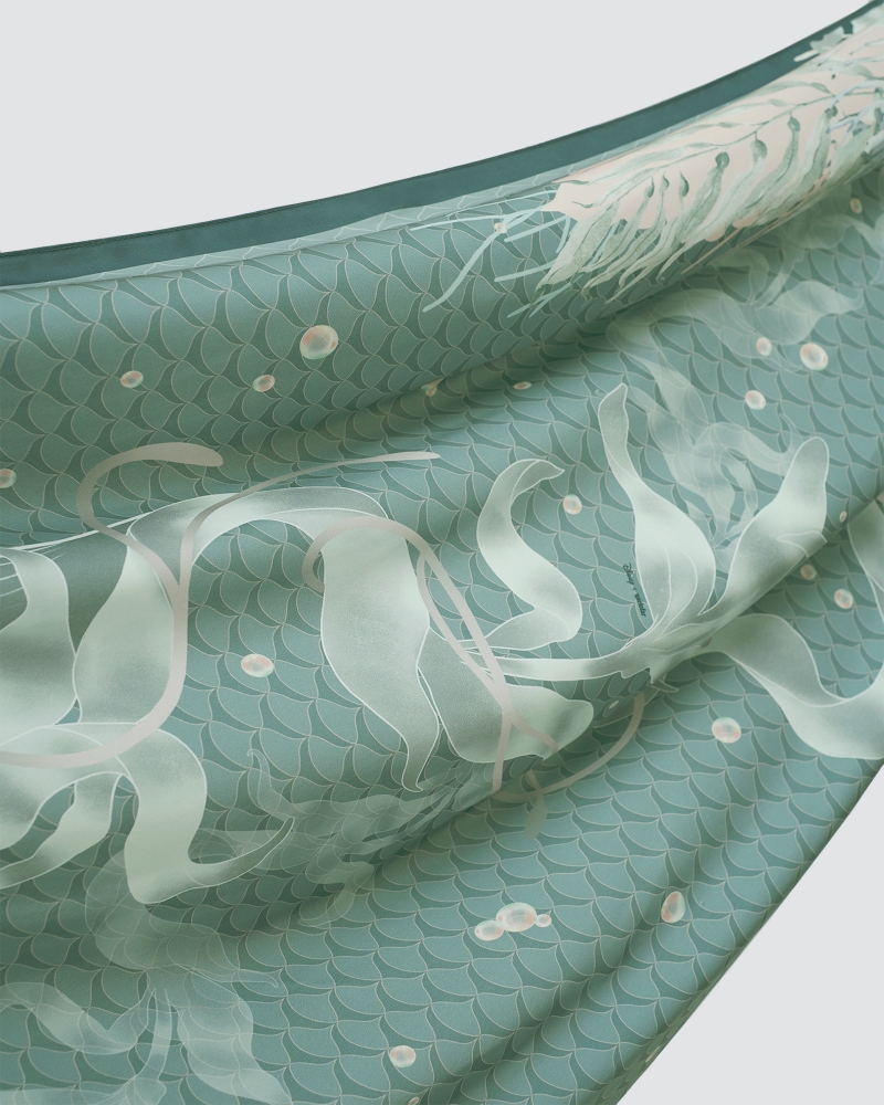 DISNEY X NAELOFAR - THE LITTLE MERMAID SHAWL - GREEN