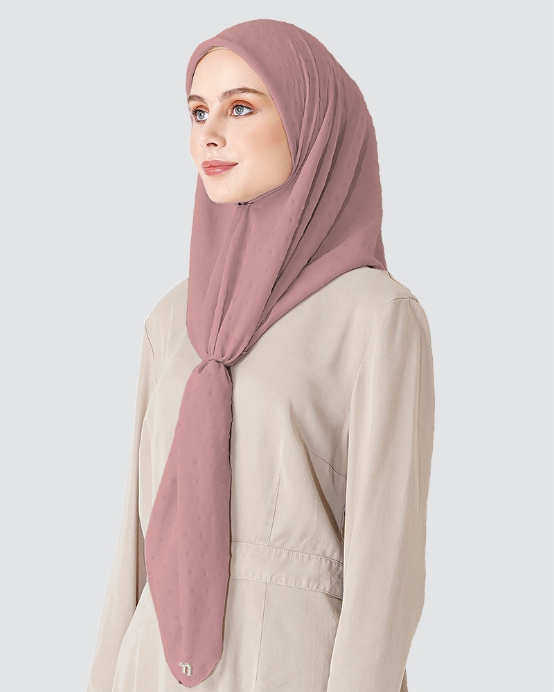 DOTTED SQUARE - MEDIUM DUSTY PINK-RED