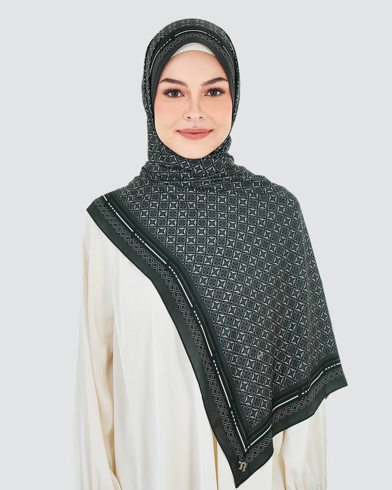 ECHO GEOMETRIC SHAWL - BLACK