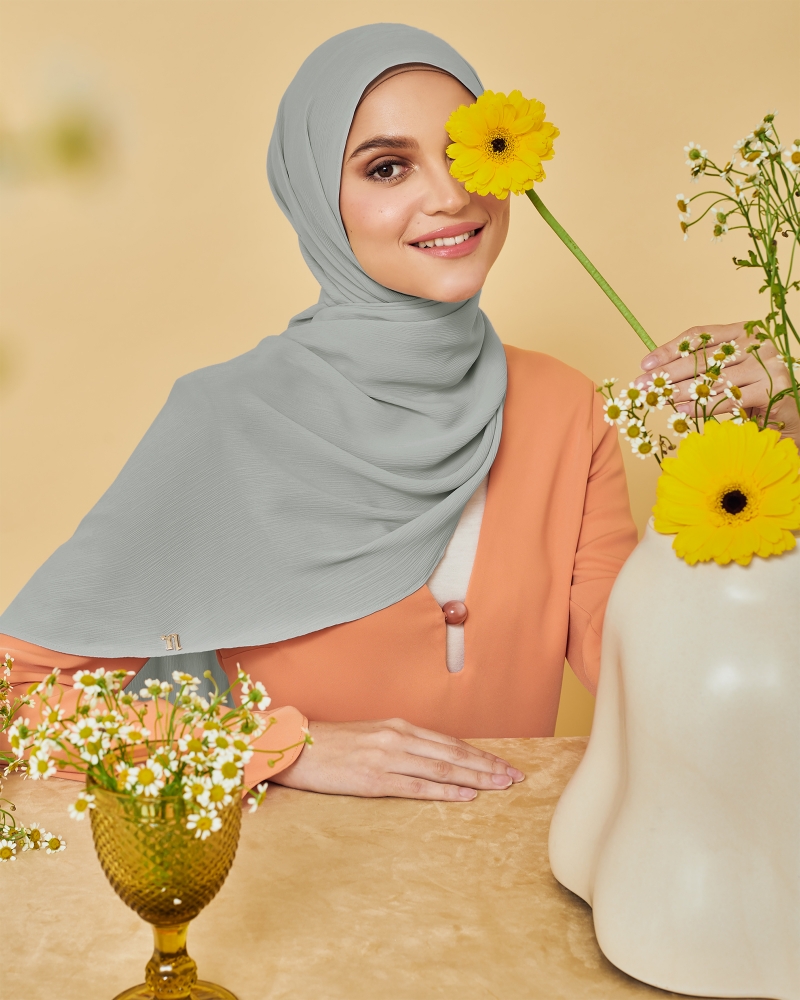 LINIA LINE CHIFFON SHAWL - GREY