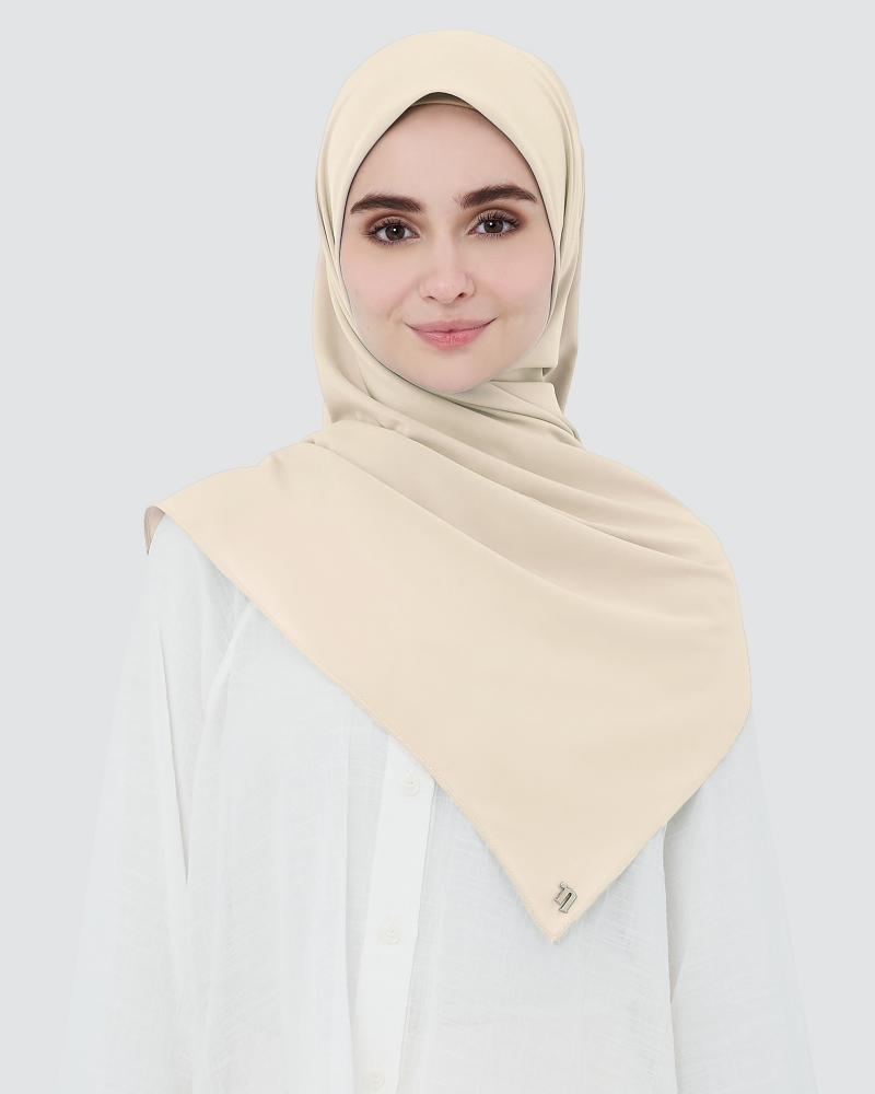 MAYA MATTE SATIN SQUARE - SAND