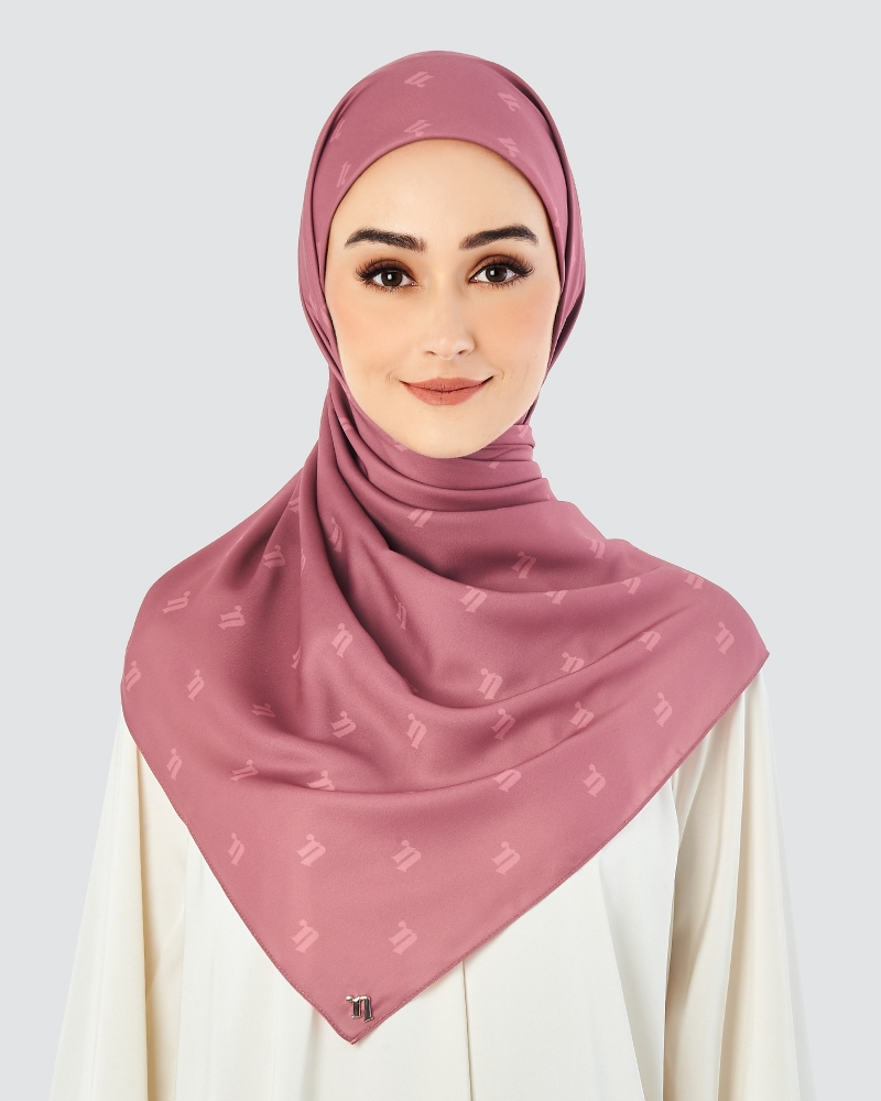 MODA MATTE SATIN SQUARE - RASPBERRY