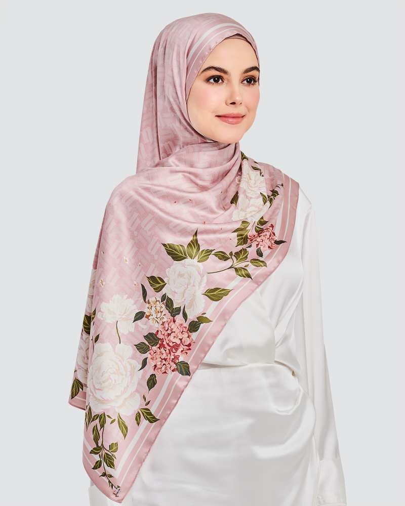 THE 8IRTHDAY COLLECTION - FLORAL MONOGRAM SHAWL - DUSTY PINK