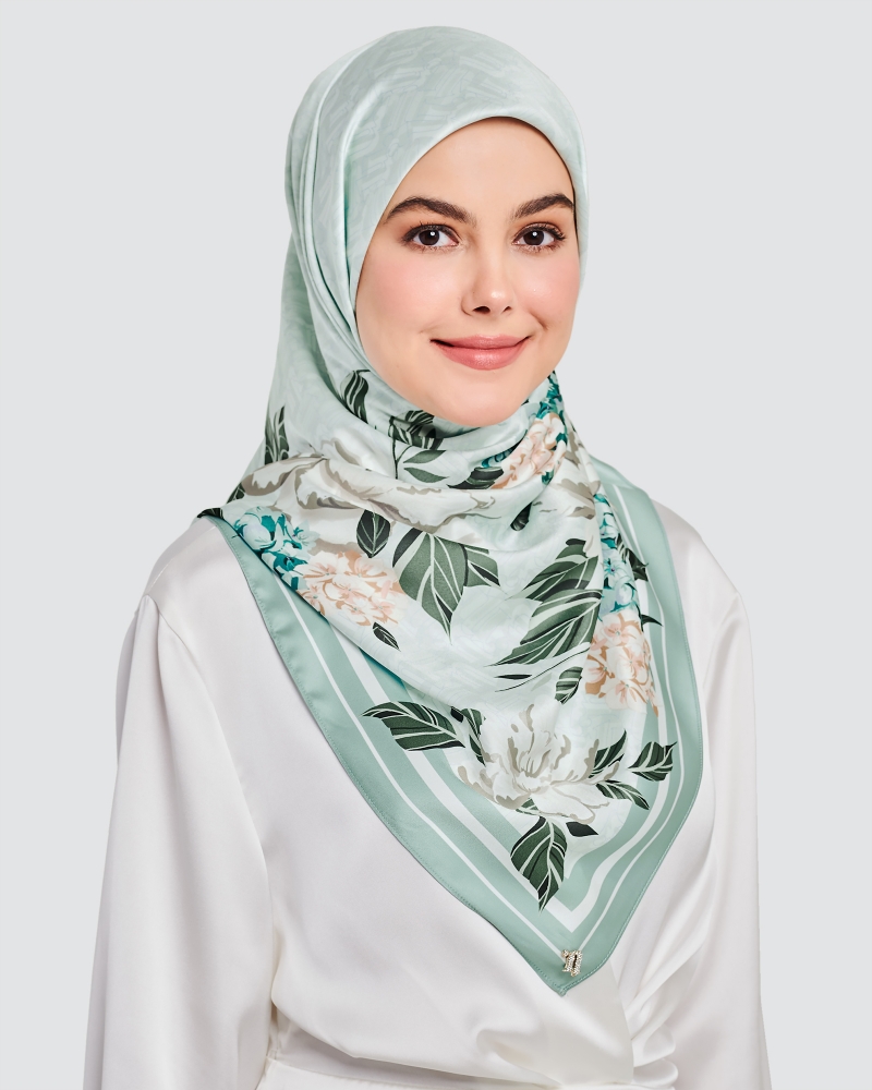 THE 8IRTHDAY COLLECTION - FLORAL MONOGRAM SQUARE - MINT