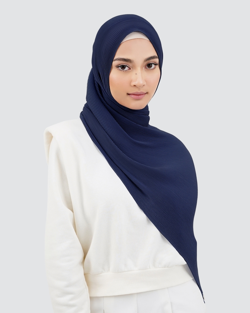 PIYA PLEATED SHAWL - DARK BLUE