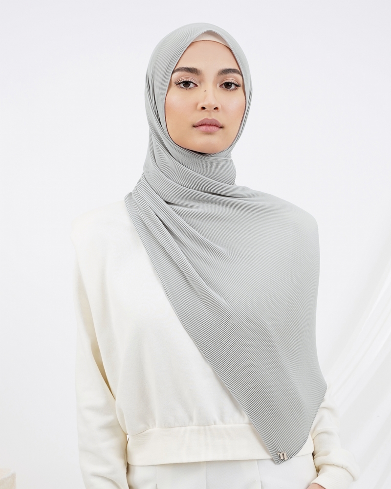 PIYA PLEATED SHAWL - GREY