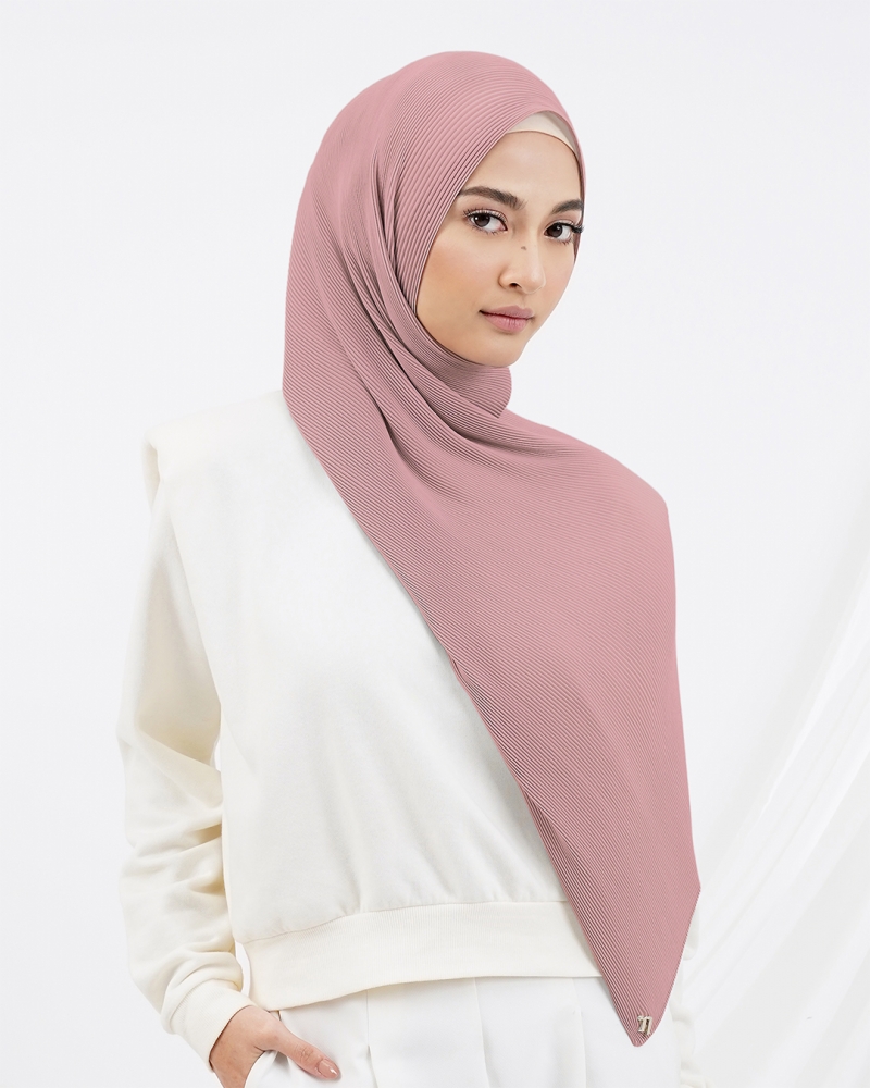 PIYA PLEATED SHAWL - PINKY RED