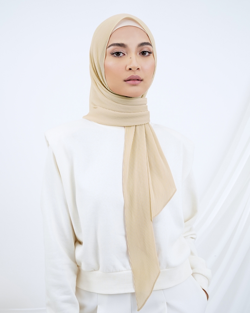 PIYA PLEATED TRIANGLE - CREAM