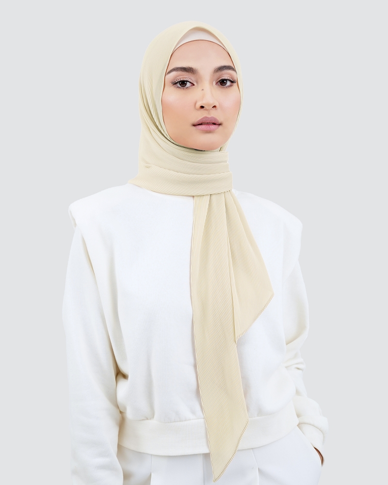 PIYA PLEATED TRIANGLE - LIGHT CREAM