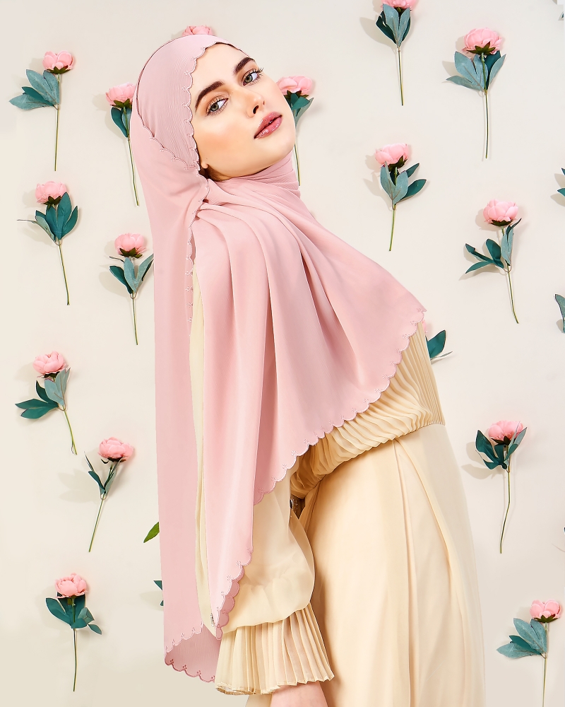 SALOMA EMBROIDERED TEXTURED SHAWL - BARELY PINK
