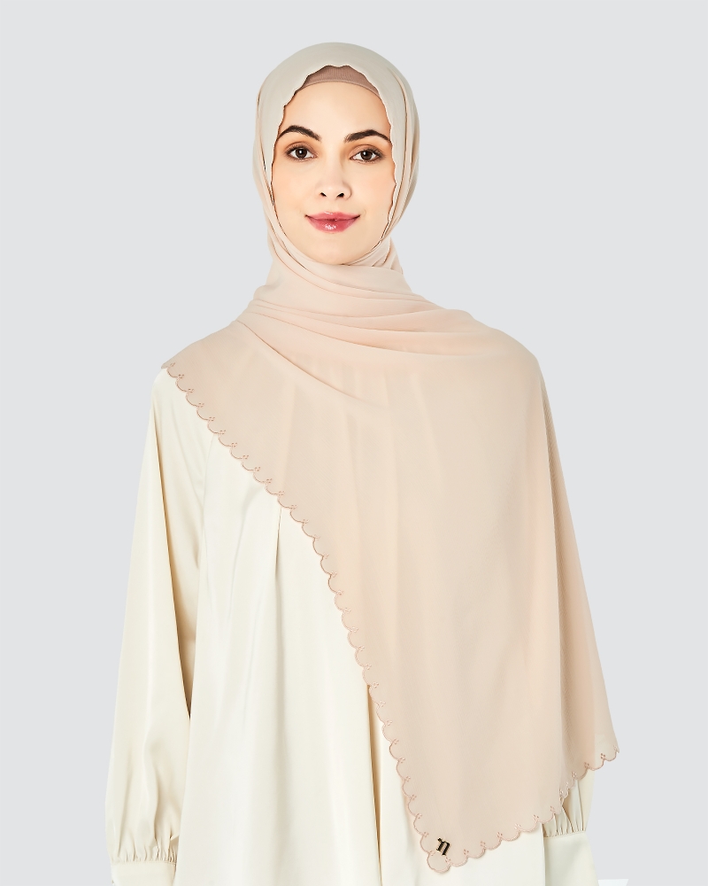 SALOMA EMBROIDERED TEXTURED SHAWL - NUDE