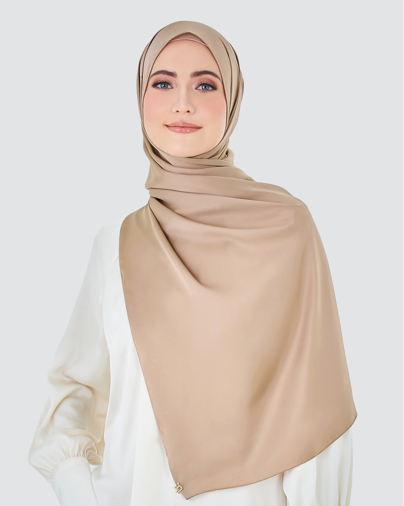 EILA SATIN SHAWL - BROWN SUGAR