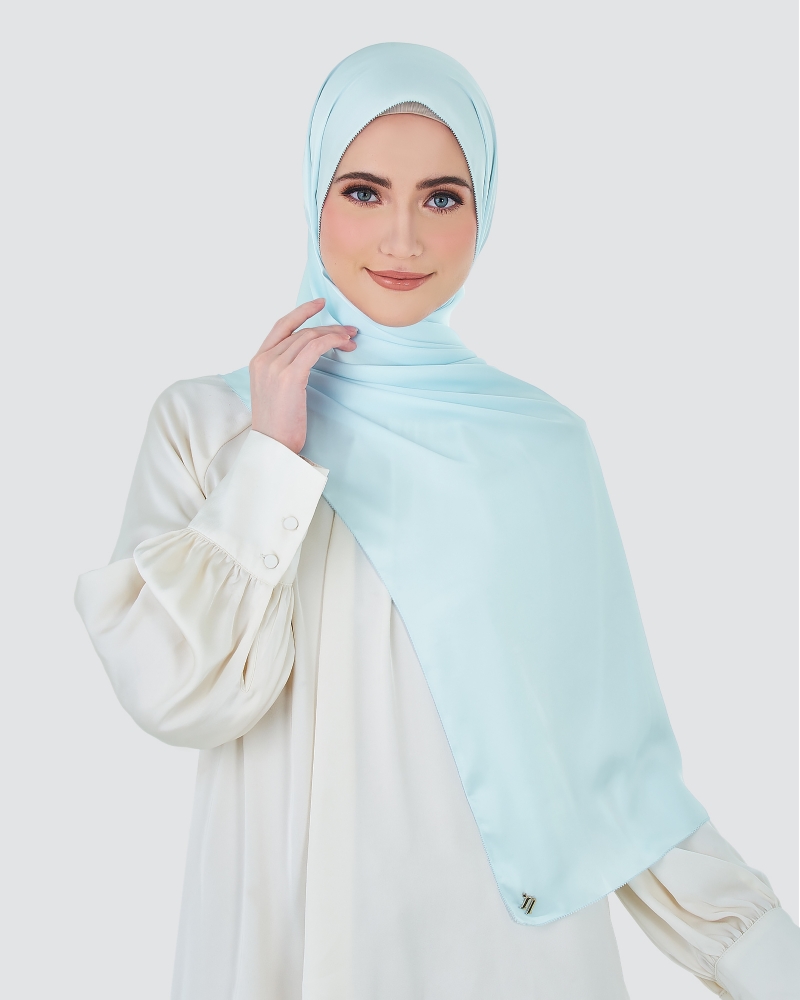 EILA SATIN SHAWL - ICE BLUE