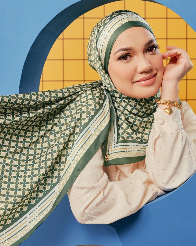 ECHO GEOMETRIC SHAWL - FOREST