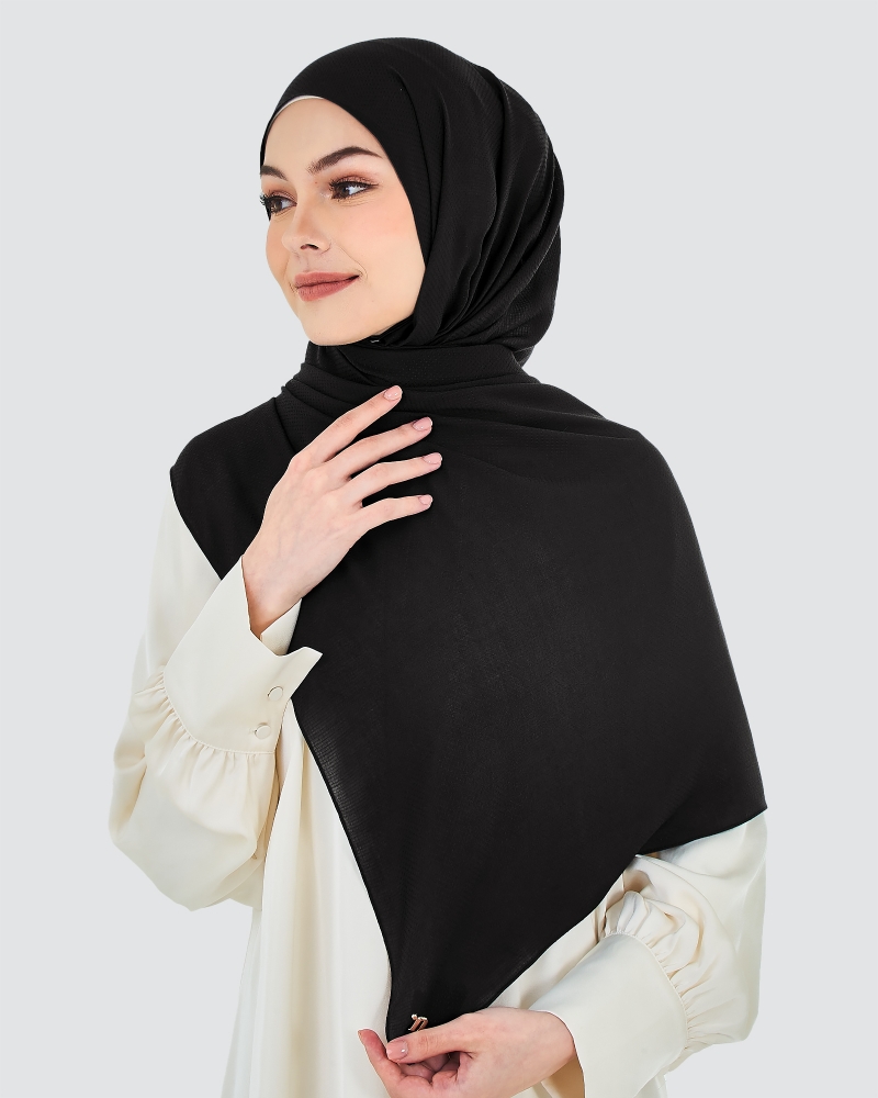 RANIA TEXTURED RAYON SHAWL - BLACK