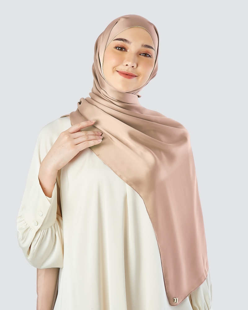 SWARA SATIN SHAWL - BROWN SUGAR