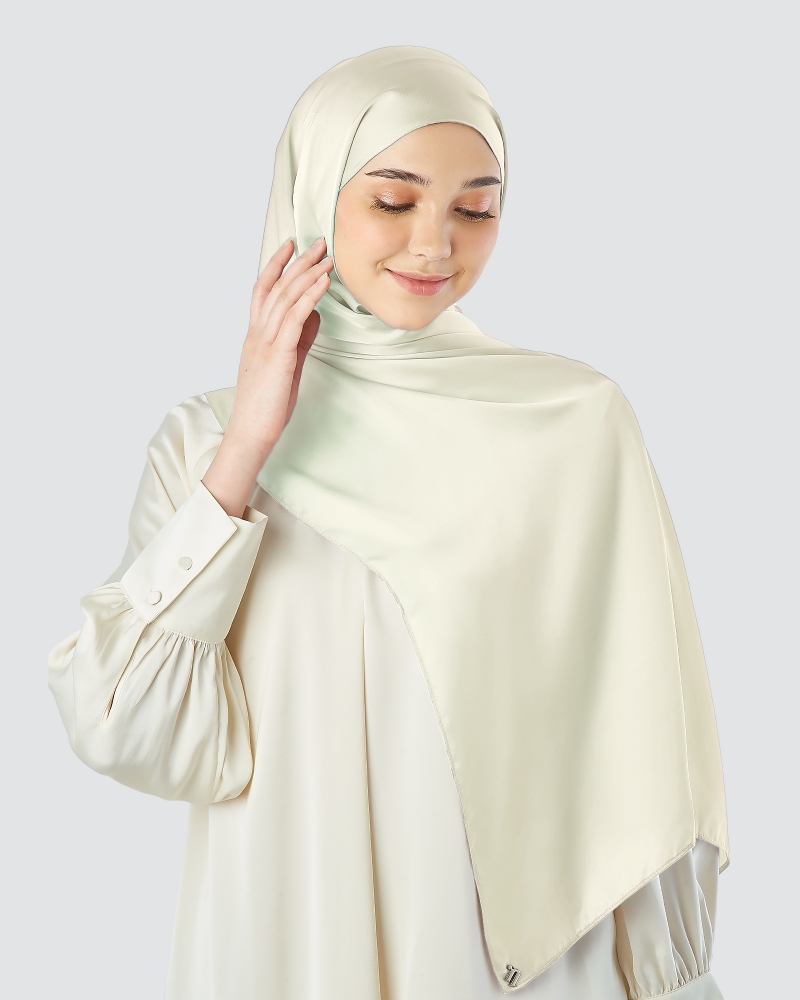 SWARA SATIN SHAWL - COCONUT