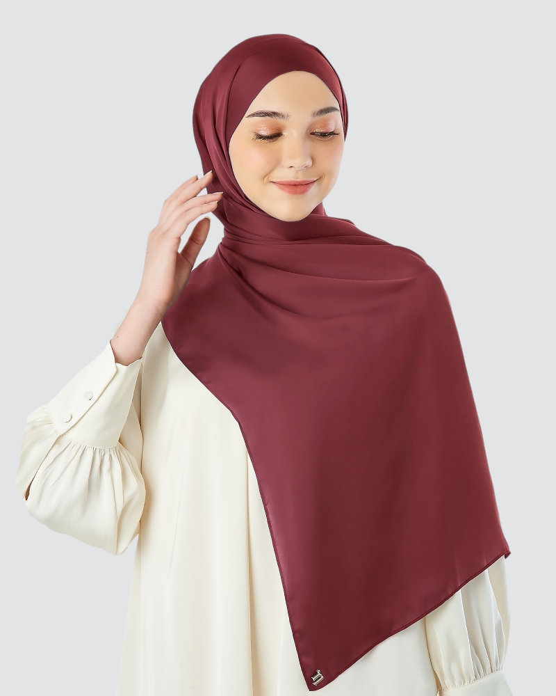 SWARA SATIN SHAWL - RUBY RED