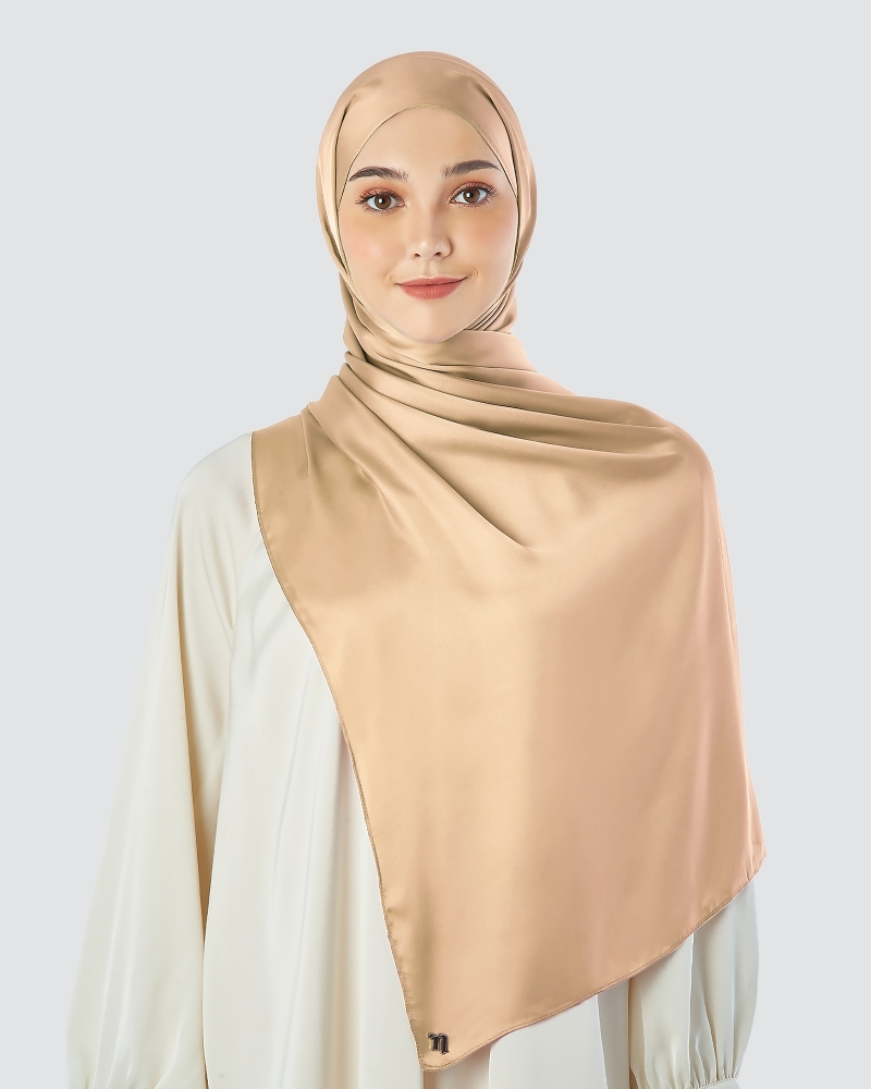 SWARA SATIN SHAWL - TOASTED ALMOND