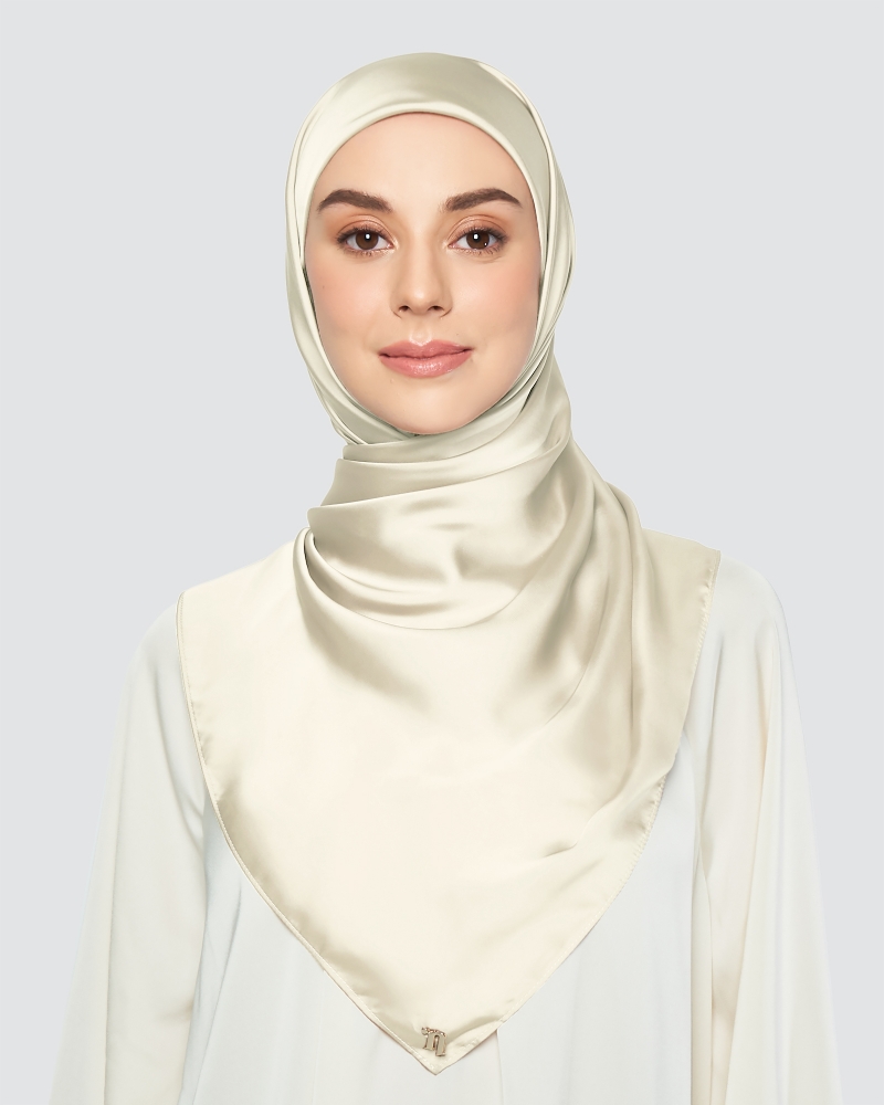 SWARA SATIN SQUARE - COCONUT