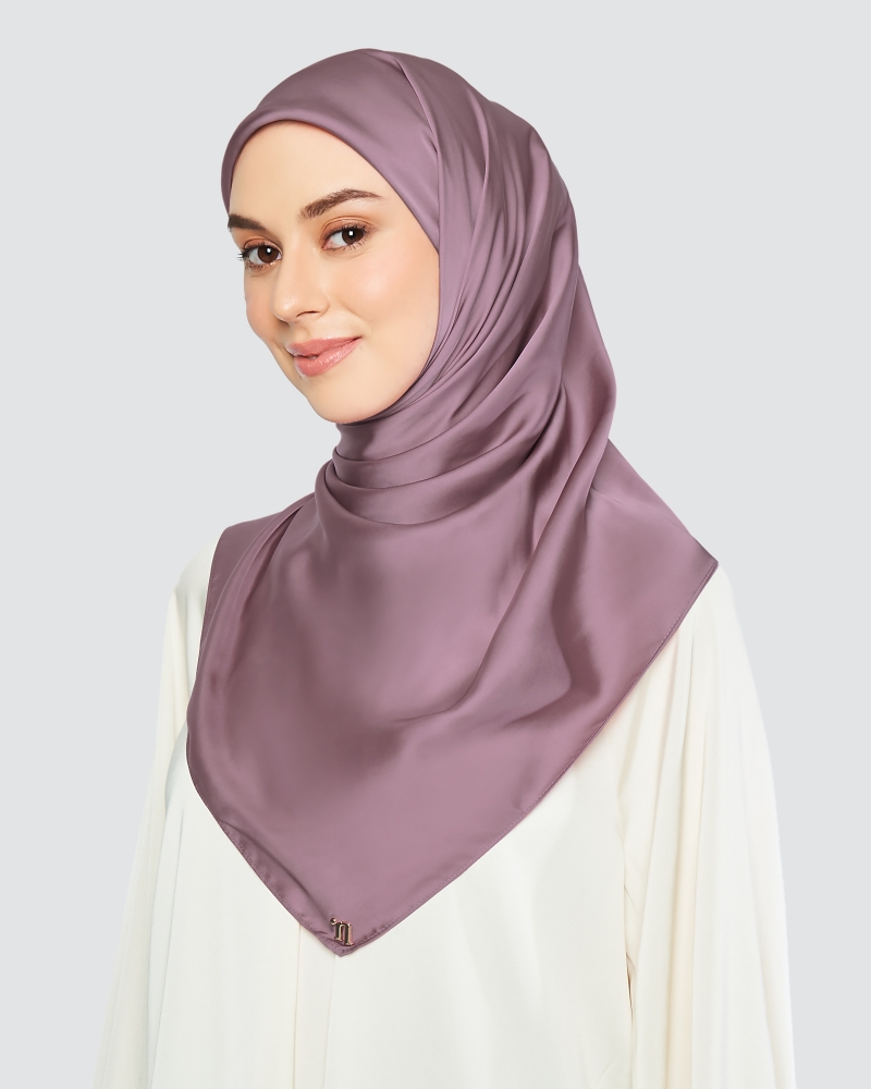 SWARA SATIN SQUARE - DUSTY MAUVE