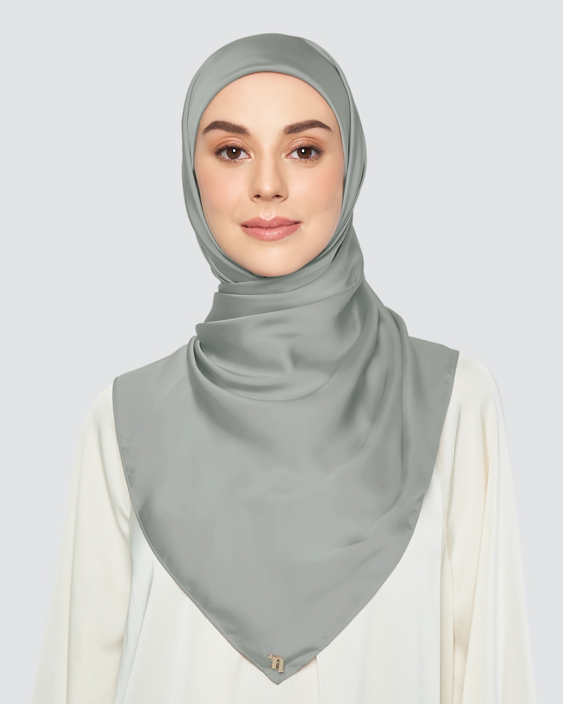 SWARA SATIN SQUARE - SMOKEY GREY