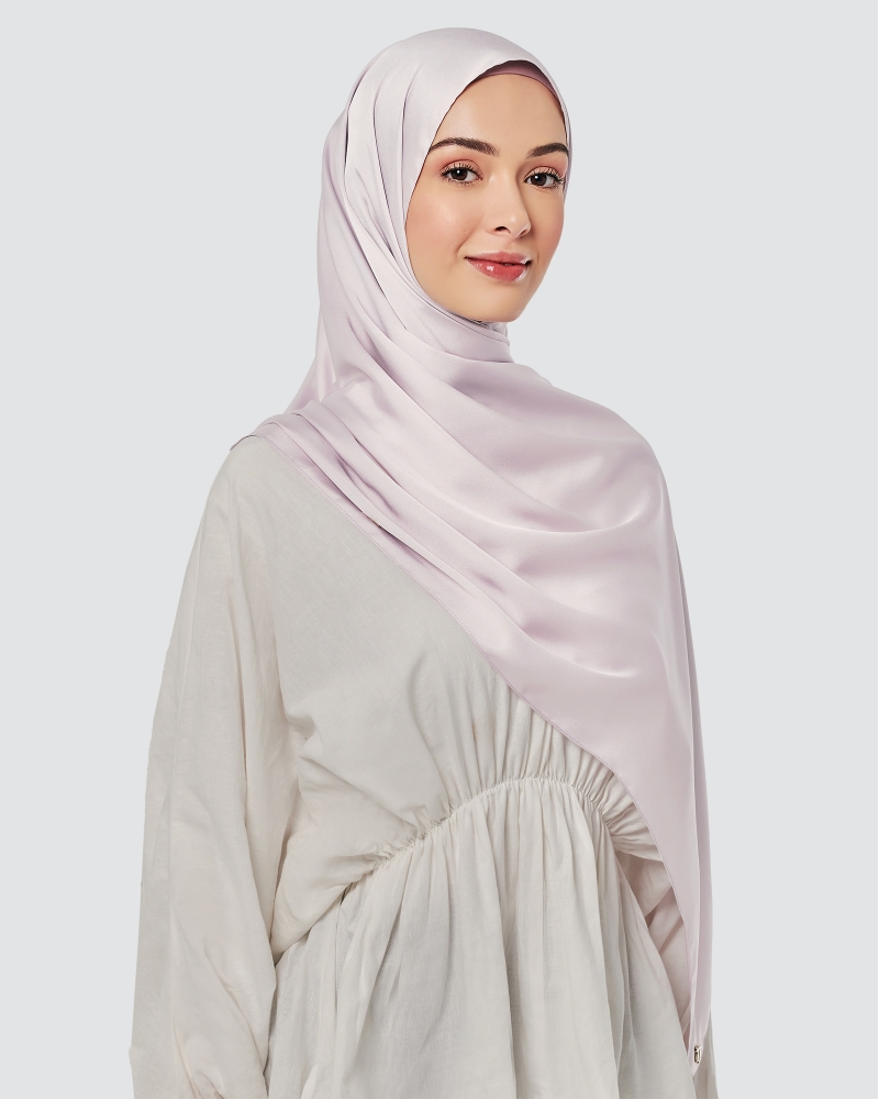 TAHIRA SATIN TWILL SHAWL - PERIWINKLE