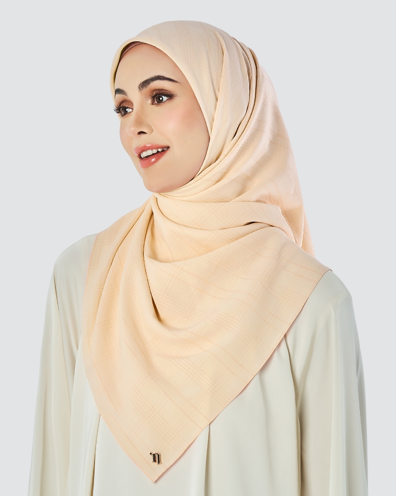 X-PRESS TEXTURED CHIFFON SQUARE - OATMEAL