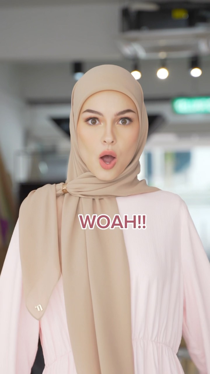 Buy 2, get the 3rd cotton hijab at RM10 ONLY!!<br/>
<br/>
Cotton voile is our crowd’s favourite and this is your sign to check out your favourite hijabs and shop to your heart’s content. With our heat wave we’ve been experiencing cotton is the only way to go. Tag your work bestie and drop by any Naelofar store during lunch hour later to get this deal ⭐ Promo is happening online too, till 16 July 2023. #printedhijab #cottonhijab